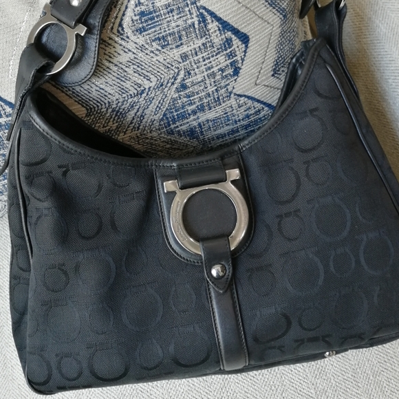 Salvatore Ferragamo shoulder bag - Picture 3 of 15